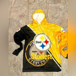 Size Medium Steelers hoodie - Men’s